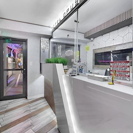 Hotel Opus Bronx Near Bay Plaza Mall New York Exteriör bild