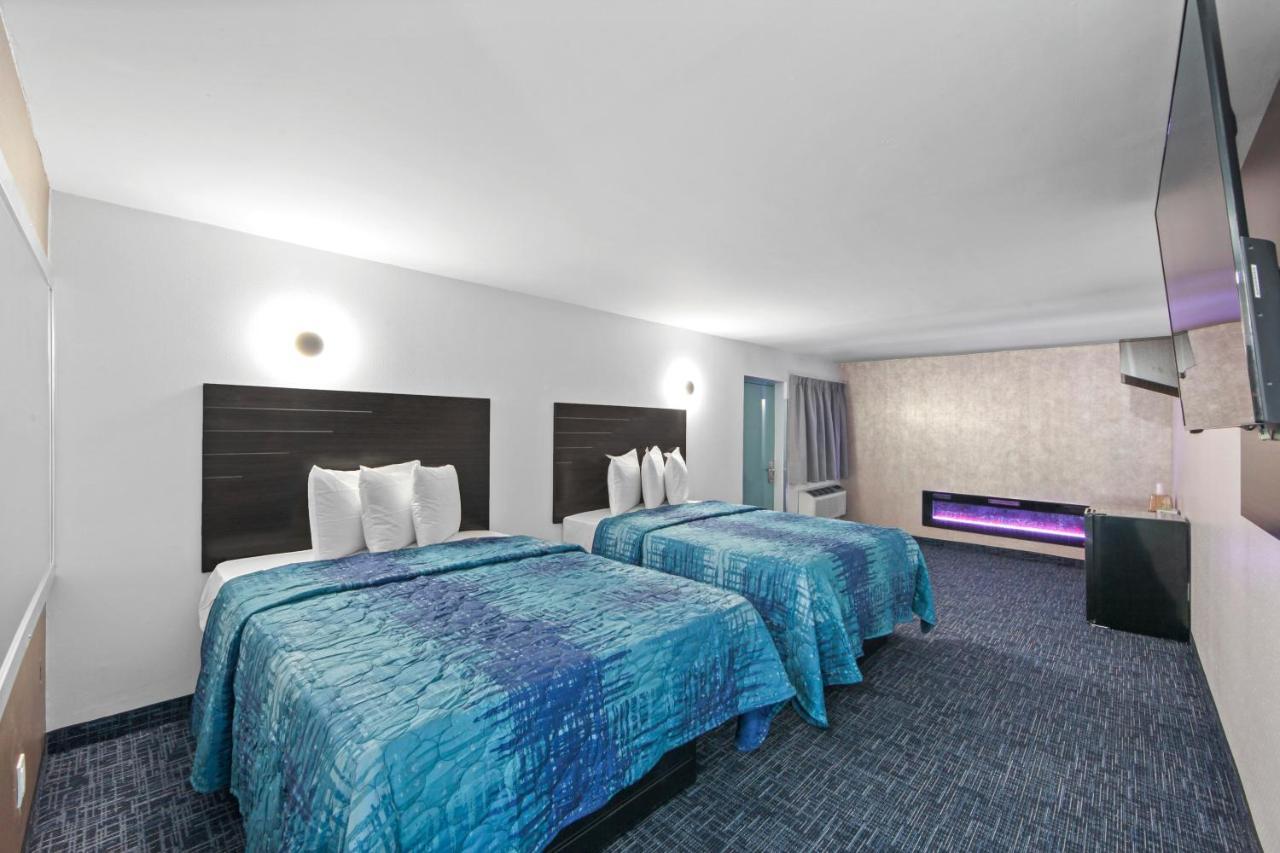 Hotel Opus Bronx Near Bay Plaza Mall New York Exteriör bild