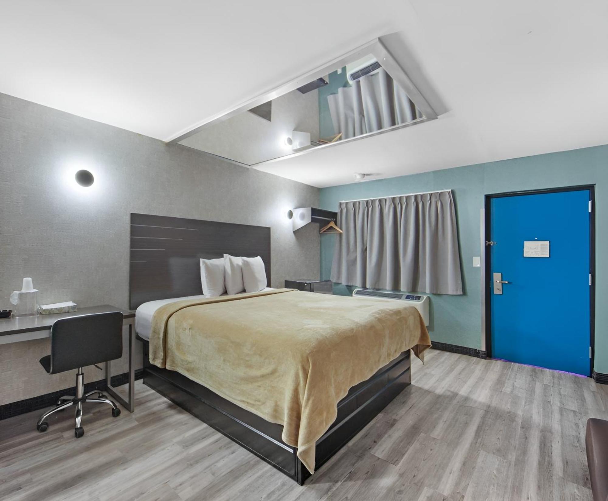 Hotel Opus Bronx Near Bay Plaza Mall New York Exteriör bild