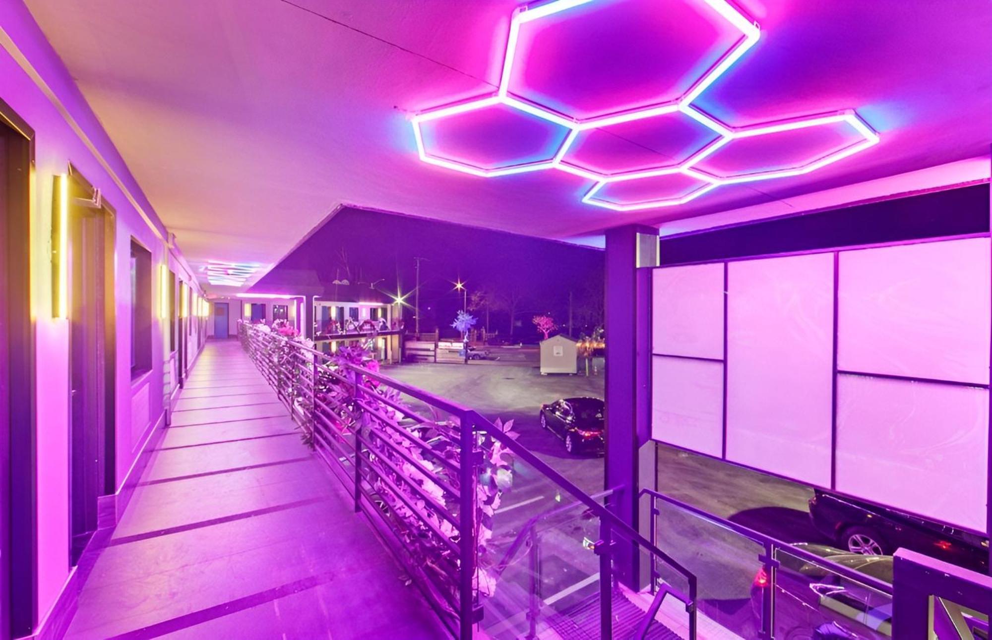 Hotel Opus Bronx Near Bay Plaza Mall New York Exteriör bild